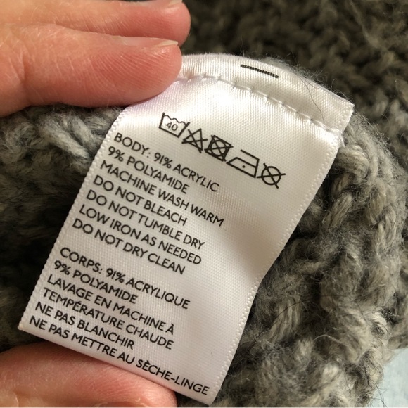 {anthropologie} écote sweater - Picture 4 of 4